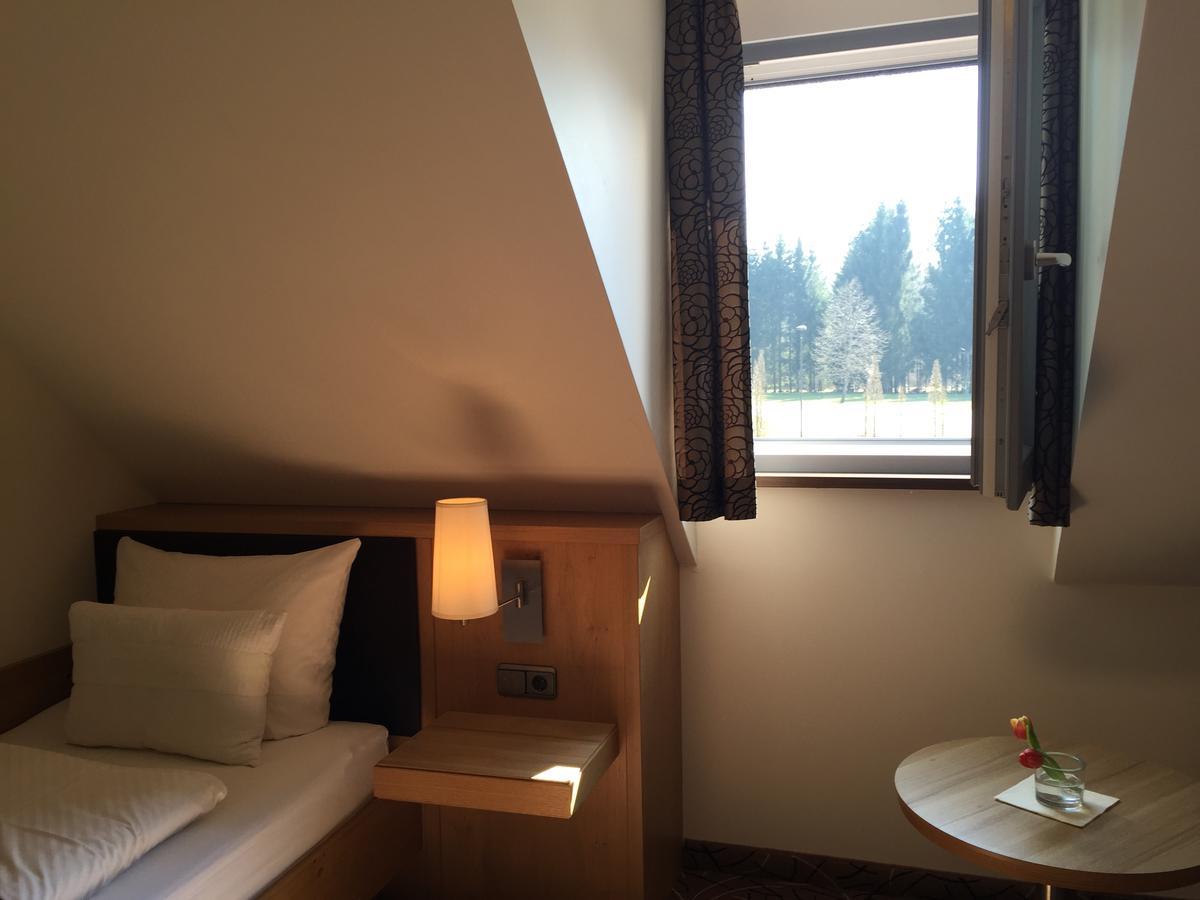 Hotel Glutschaufel Eschenbach in der Oberpfalz Esterno foto